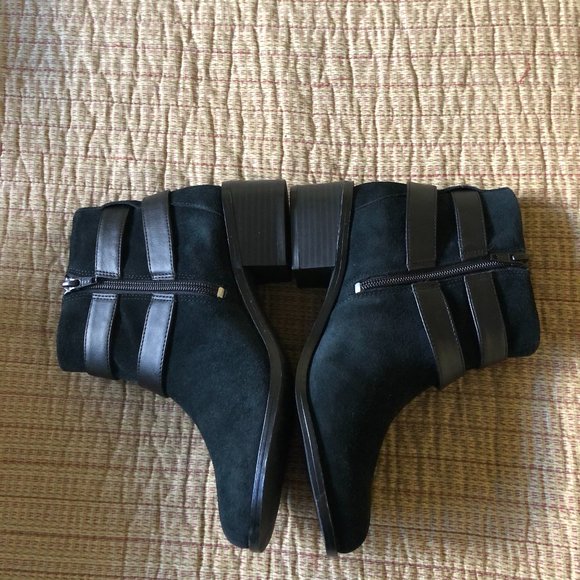 Vionic Ankle Boots - Picture 2 of 9